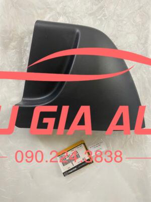 ỐP BẬC LÊN XUỐNG MAZDA BT50 1 z6895449768174 1f762317a2e0c186336fcf192b17e529