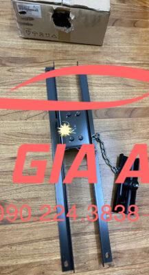 TREO LỐP DỰ PHÒNG KIA K200, BONGO 3 4 z6980985576864 b1f18aae2494838cc27dd4c12702f226