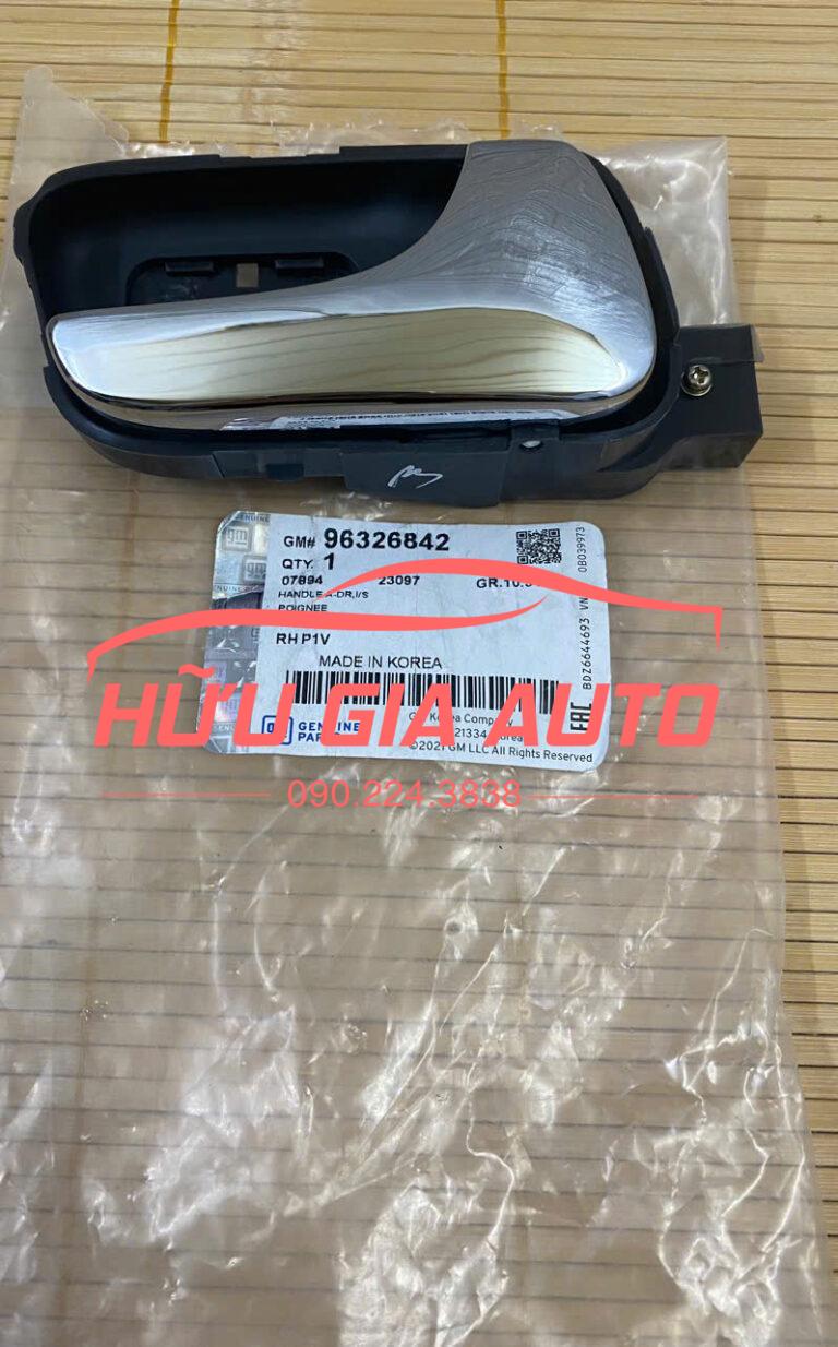 Tay mở trong Daewoo Magnus là thiết bị có vai trò quan trọng đối với sự tiện nghi và an toàn khi sử dụng xe