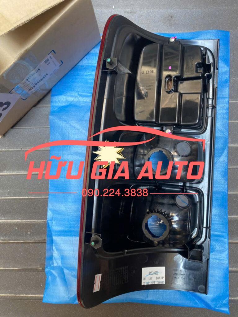 Hữu Gia Auto cung cấp đèn hậu Chevrolet Colorado giá tốt 