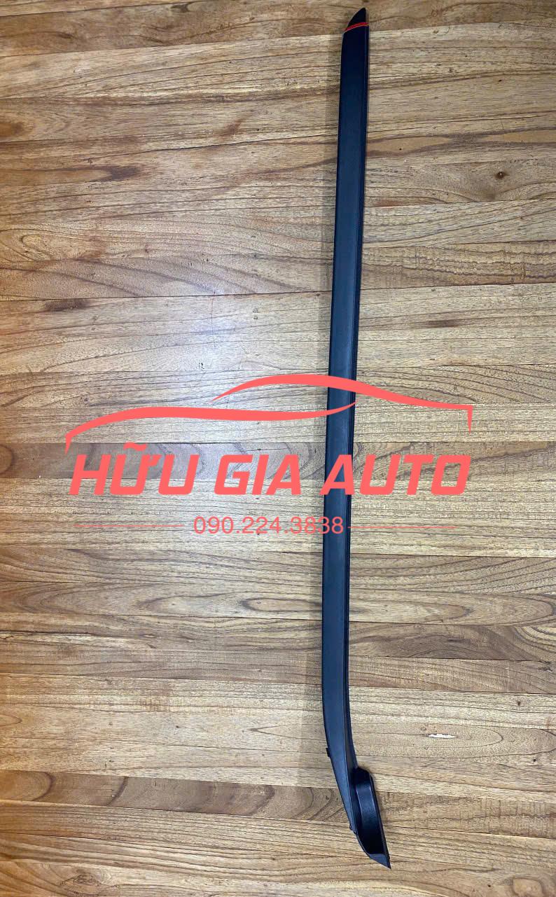 NẸP KÍNH CHẮN GIÓ NGOÀI TRƯỚC PHẢI HYUNDAI I30 2 z7057212410925 49fc273aec1247f25e440af72a8ed784