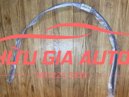 NẸP NÓC TOYOTA YARIS HATBACK 2 z7057267434372 d2d47539a86206452ec8e9e6a4c0e9e8