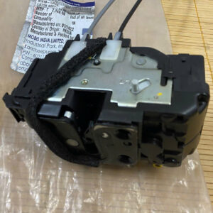 Ổ NGẬM KHÓA CỬA SAU TRÁI HYUNDAI I20 2 z6749235796034 b0b591cdbac694e33cf214861d777bcd