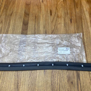 GIOĂNG MÉP DƯỚI CÁNH CỬA KIA BONGO 3 1 z6863049078530 8d1f8a7bc8b1d5d715208ed5708d9e4d