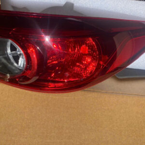 ĐÈN HẬU MIẾNG NGOÀI PHẢI MAZDA 3 1 z6863050332251 924a785c63533be99d1e12f647d21764