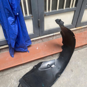 CHẮN BÙN LÒNG DÈ TRƯỚC PHẢI HYUNDAI I10 2 z6895445366892 f5fca42de1172f2afe2aaab6b6c934a9