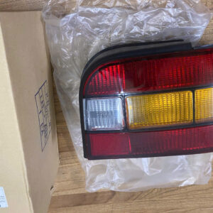 ĐÈN HẬU PHẢI KIA PRIDE 1 z6980960572495 4076a37946a72707e9068f698e904ef5