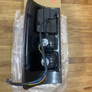 ĐÈN HẬU PHẢI CÓ LED CHEVROLET COLORADO 1 z6981144000511 c49c09bb8c5db437021c36197d96d6a5