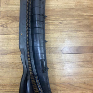 ỐP CHÂN KÍNH TRƯỚC PHẢI TOYOTA ALTIS 2 z7057293454791 288d53a469761f407b4e944ab3b312b6