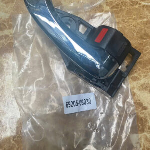 TAY MỞ CỬA TRONG PHẢI TOYOTA CAMRY 2 z7057257873151 d3ea69dba98ce3fccb08a3e413bb0a16